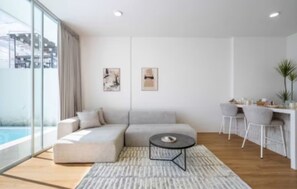 Villa - hawaiiansk terrasse | Opholdsområde | Smart-tv