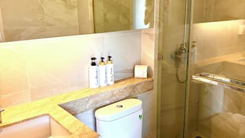 Apartamento, 1 quarto, para fumantes, sacada | Banheiro