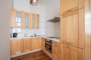 Apartment | Private kitchen - Epic Group Stay in Antwerp Centre (Antwerp)