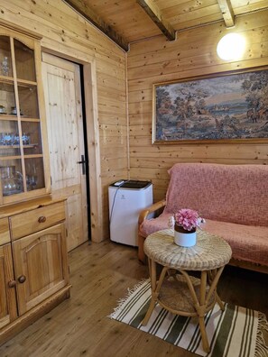 Living area - Vrbo Property (Porlezza)