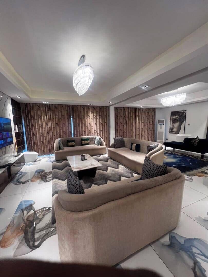 Apartamento standard, 3 quartos | Área de estar | Smart TV, Netflix, serviços de streaming