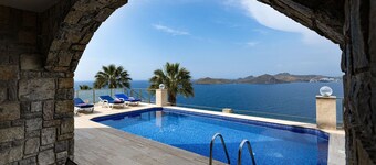 Yalıkavakta 3 Odalı Villa BD4148