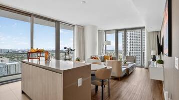Family Apartment, Balcony, Sea View | Living area