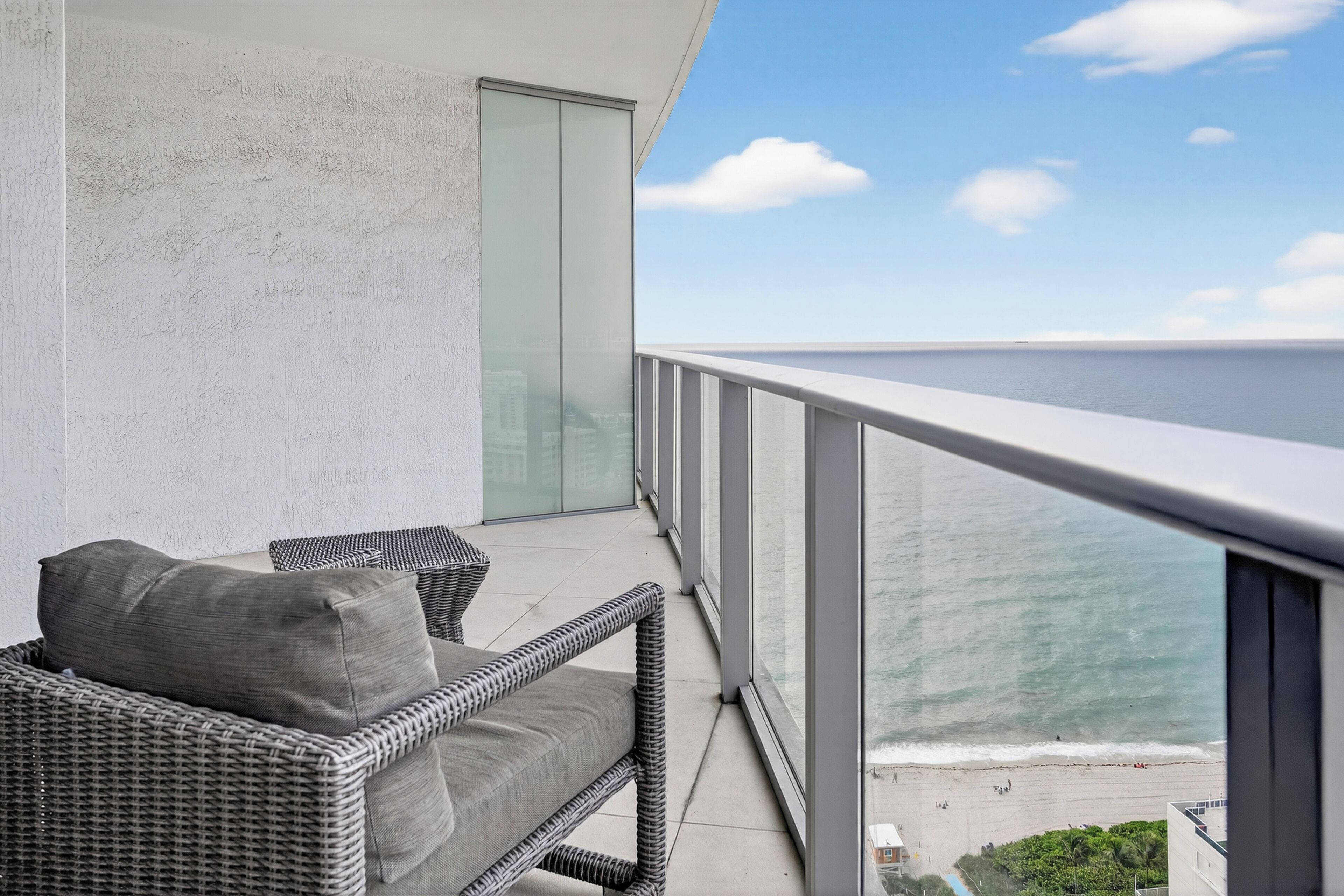 Beach/ocean view
