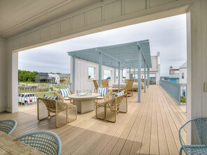 Terrace/patio - North Gable- Bunkhouse in Steele Park with Private Pool and Hot Tub access (Carlton Landing)