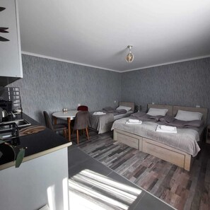 5 Schlafzimmer, Bügeleisen/Bügelbrett, WLAN, Bettwäsche