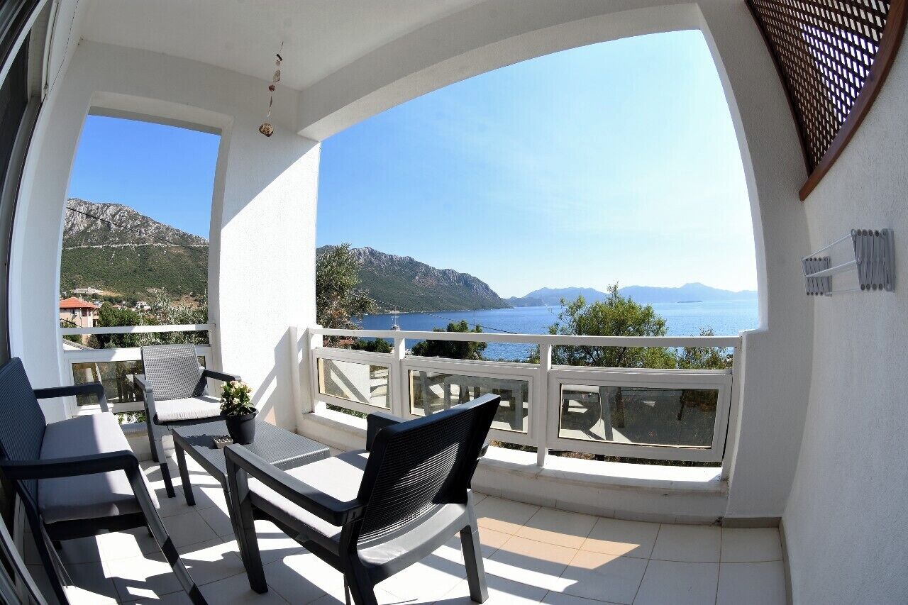 Deluxe Room, Sea View | Property grounds