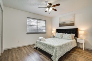 Interior - 2 Mi to At&t Stadium! Double Unit Duplex (Arlington)