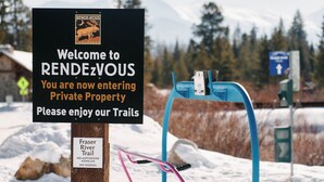 A sign welcoming visitors to Rendevous, indicating private property and trails. - Luxury WP Mtn Cabin, Free Shuttle, Views & Garage (Fraser)