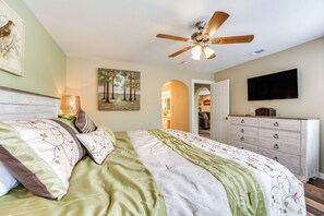 Apartment (4 Bedrooms) | Interior - 2 Units at Holiday Hills Resort w/ Pools & Hot Tub (Branson)