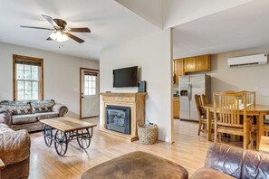 House (2 Bedrooms) | Interior - On 18 Acres! Secluded Leicester Home w/ Fire Pit (Marshall)