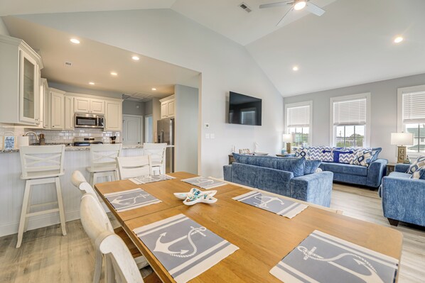 House (4 Bedrooms) | Interior