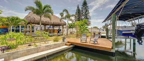 บ้านพัก (2 Bedrooms) | ด้านหน้าที่พัก