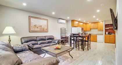 Gateway to Seattle Area! Apt Great for Commuters