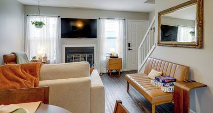 Walk to Park w/ Pond, Trails & More! Sherwood Unit