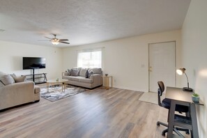 House (4 Bedrooms) | Interior - Steps to Crystal River! Dual-unit w/ Patios & Yard (Crystal River)