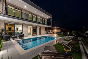 Pool - Villa Solina ZadarVillas (Maslenica)