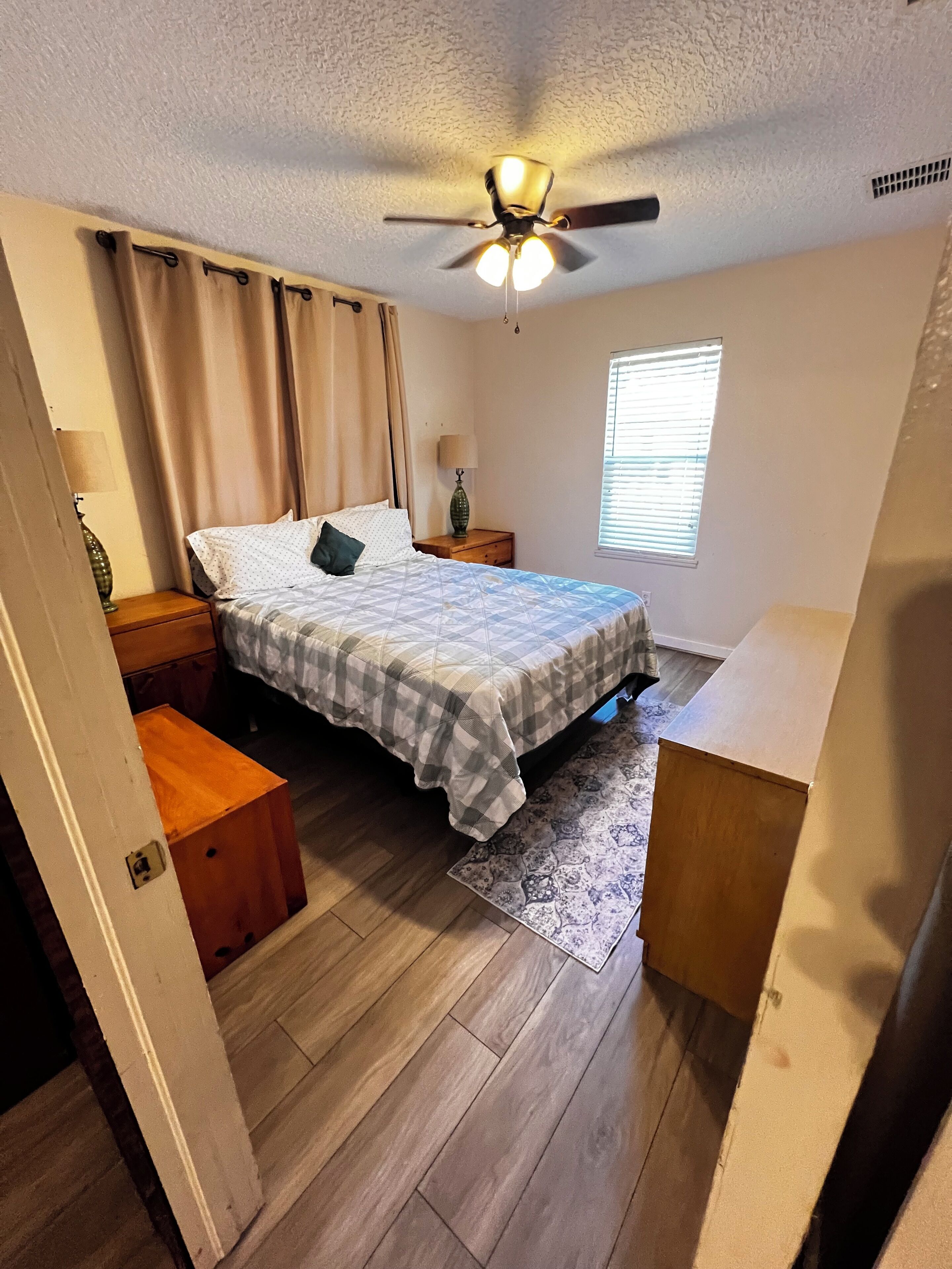 2 bedrooms, WiFi, bed sheets