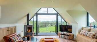 Longdale Barn