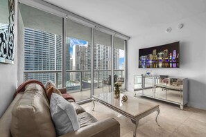 TV - Skyline Serenity in Prime Brickell (Miami)