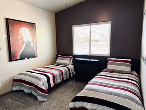 3 bedrooms, iron/ironing board, free WiFi, bed sheets
