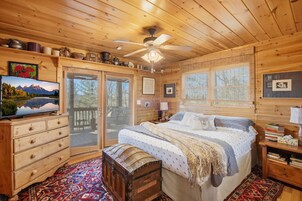 3 habitaciones, decoración personalizada y muebles diferentes 