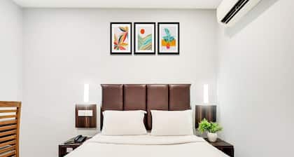 Super Deluxe Room Palette Country Club