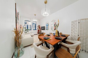 Dining - Lisbon Triplex w/ Garage & Tagus River Views (Lisbon)
