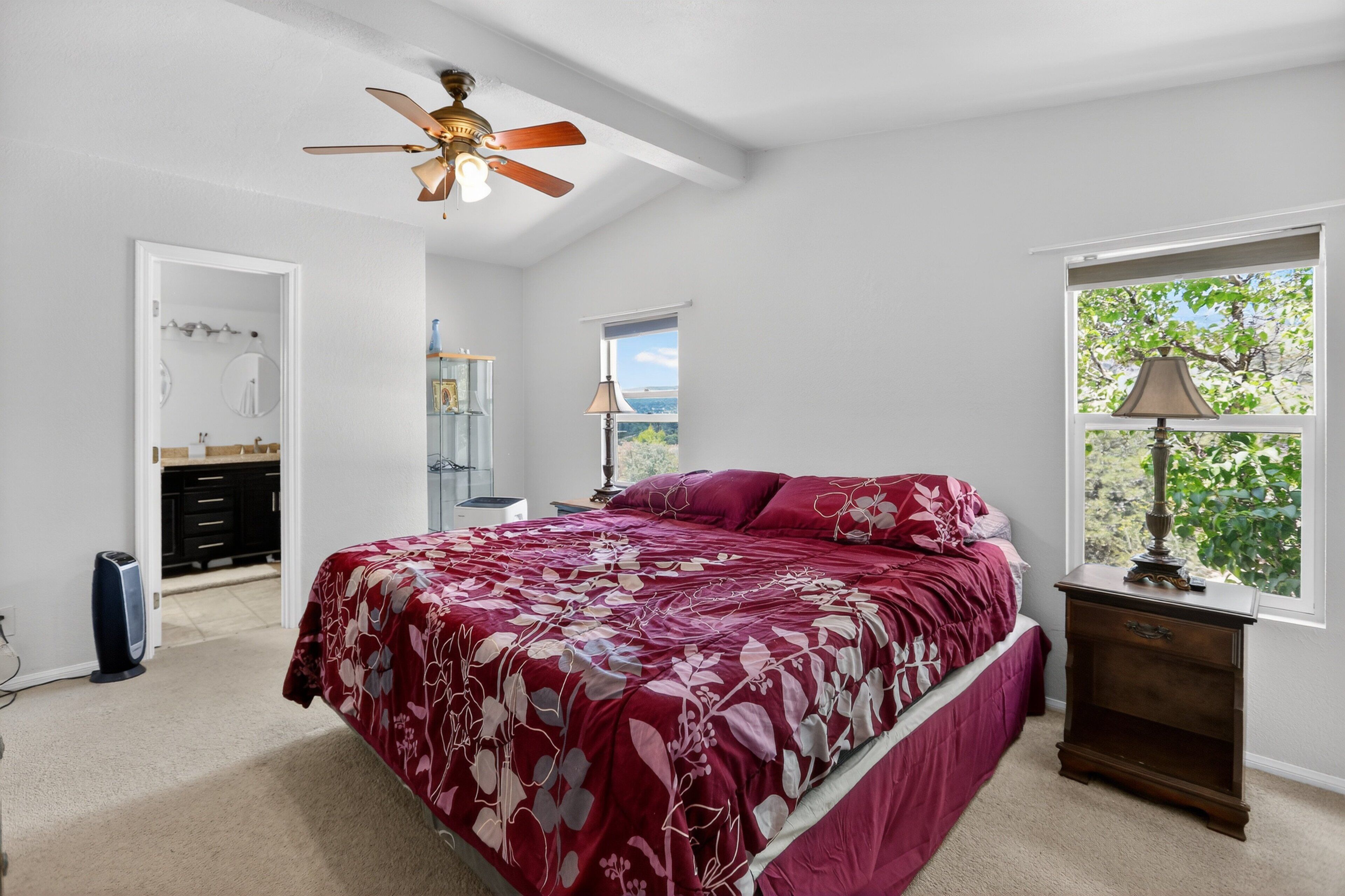 Maison, 5 chambres | 5 chambres, espace de travail pour ordinateurs portables