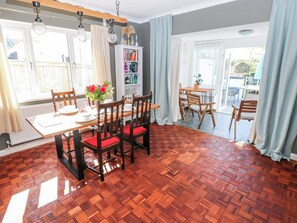 Dining - Moonraker (Saundersfoot)