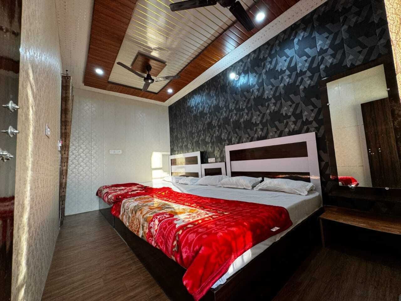 Quarto família, vista para a cidade | Escrivaninha, Wi-Fi de cortesia