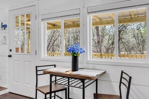 Dining - Charming Tiny Home Retreat | Porch Swing, Grill, Stargazing Near Caverns (Bulverde)