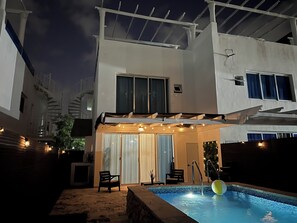 Pool - Tranquil Villa with Private Pool in Punta Cana (Punta Cana)