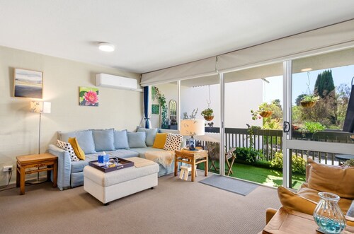 Airy & Arty 2-bed Old Kingston Foreshore