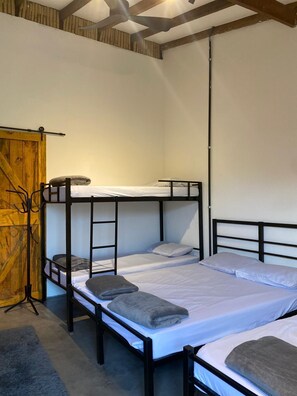 Free WiFi, bed sheets, wheelchair access - Vrbo Property (São Roque)