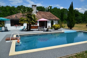 Pool - Vrbo Property (Callen)