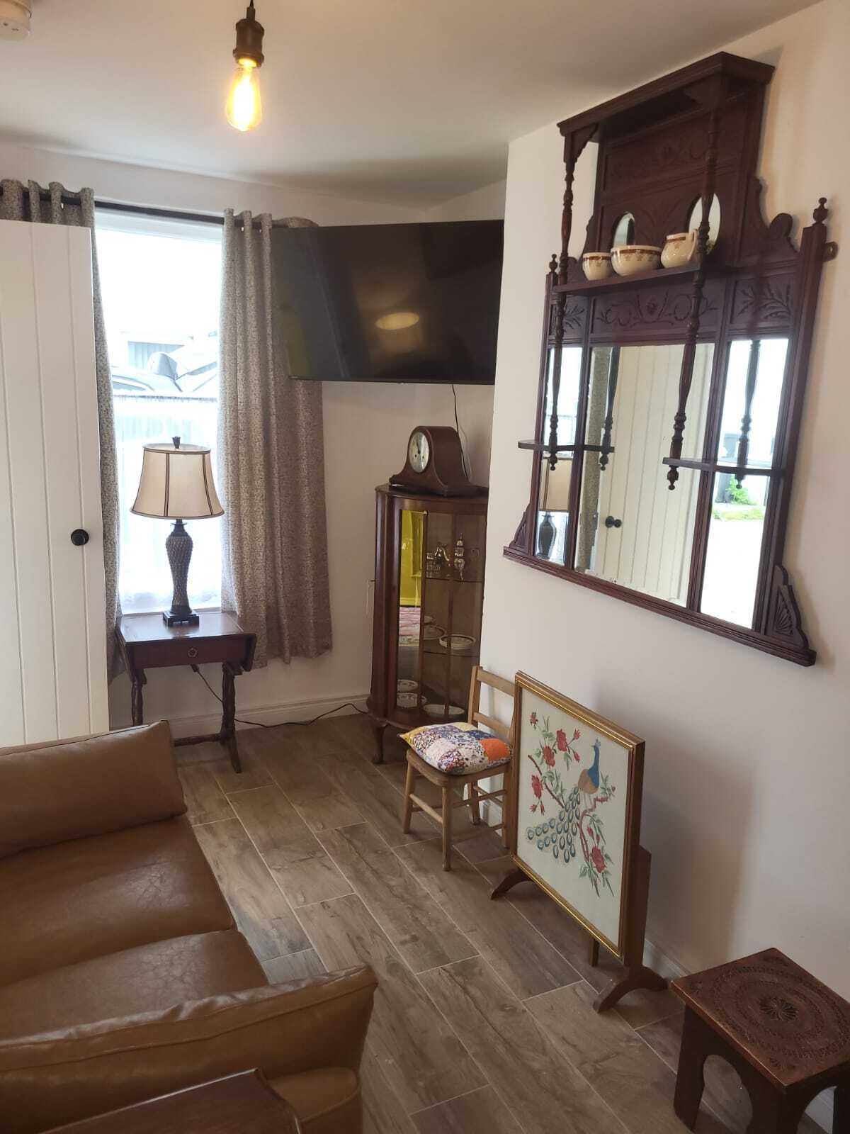 Living Room / Lounge