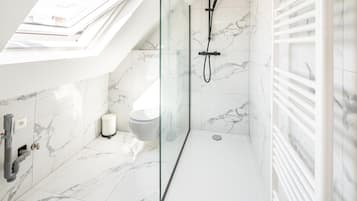 Apartment | Bathroom