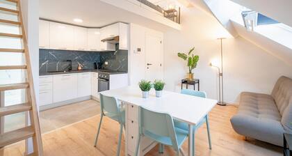 Elegant 1-bedroom Central Apartment