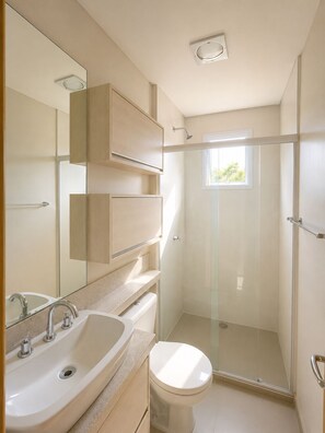Handtücher, Seife, Toilettenpapier