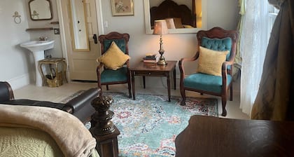 The Gold Room at the Lark and Laurel Bed and Breakfast