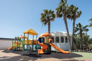 Children’s area - Home2Book Stylish Apt with Pool Access Corralejo (Corralejo)