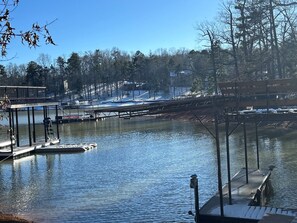 Miscellaneous - Peaceful 2-bedroom lake cabin with with party dock in charming Dawsonville (Dawsonville)