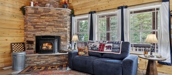 Treetop Lodge | 3 bdrm Duck Creek Cabin