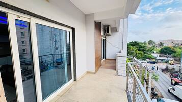 Deluxe Triple Room, City View | City view