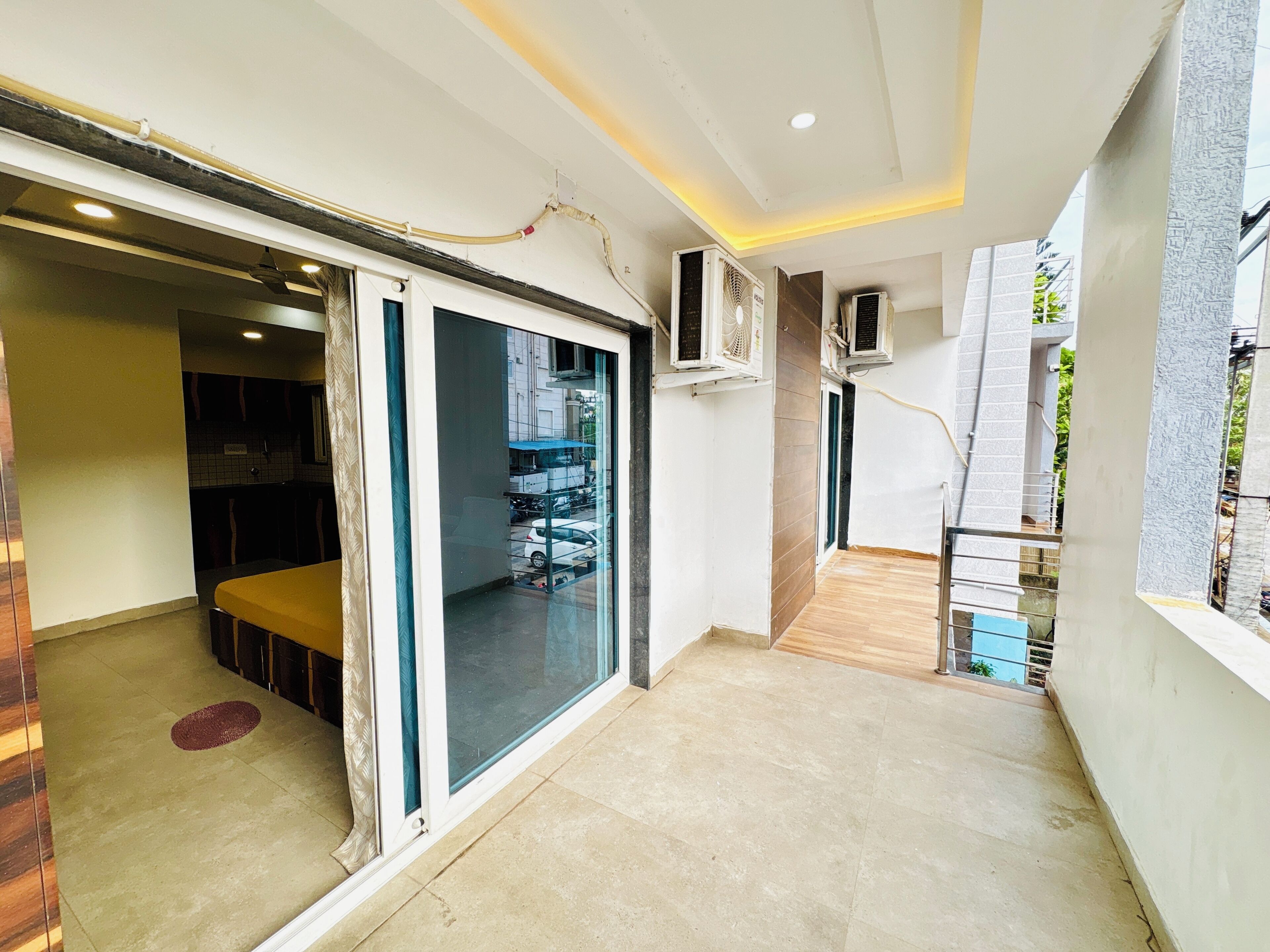 Deluxe Quadruple Room, City View | Desk, free WiFi