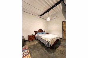 1 bedroom, free WiFi, bed sheets - Loft apartment a few steps from the historic center of santa marta (santa marta magadalena)