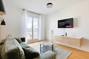 Living area - Elegant, bright apartment - 4P - La Défense (Puteaux)