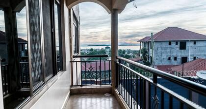 Calm family friendly 2 bedroom apartment in the suburbs of Entebbe