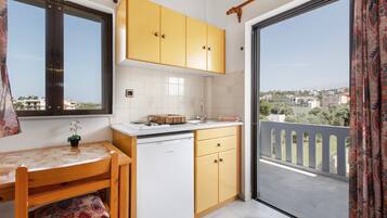 Kühlschrank, Herdplatte, Geschirrspüler